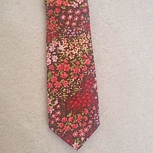 Men's necktie & pocket square set